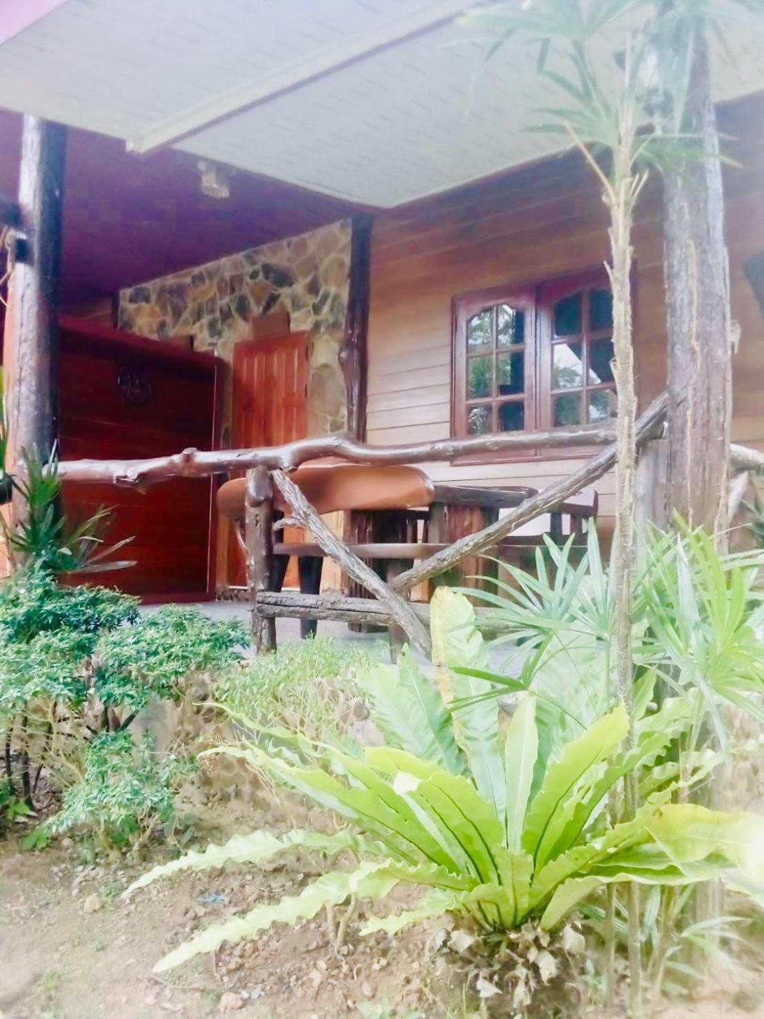 Baan Pak Rim Kuaen Resort Ban Chieo Ko Exterior photo